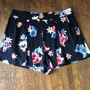 Express Black Floral Shorts Sz M